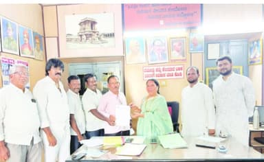 ಹೊರನಾಡ ಕನ್ನಡ ಮಕ್ಕಳಿಗೆ ಶಿಕ್ಷಣ ಸೌಲಭ್ಯ ಕಲ್ಪಿಸಲು ಒತ್ತಾಯ
ಆಂಧ್ರ ದೇಶ ಕನ್ನಡ ಶಿಕ್ಷಕರ ಸಂಘದಿಂದ ಸರ್ಕಾರಕ್ಕೆ ಮನವಿ