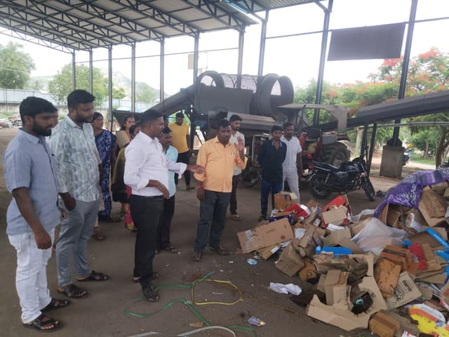 ಪೌರಕಾರ್ಮಿಕರಿಗೆ ಘನ ತ್ಯಾಜ್ಯ ವಿಲೇವಾರಿ ಕುರಿತು ಅಧ್ಯಯನ ಪ್ರವಾಸ