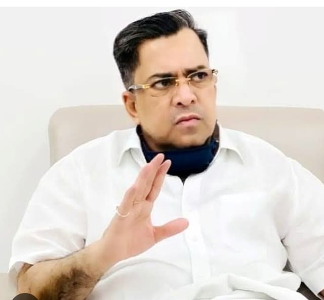 ಕೊಪ್ಪಳ ಜಿಲ್ಲೆಯ ಕಾಂಗ್ರೆಸ್ ಸಚಿವ, ಸಂಸದ, ಶಾಸಕರು ಮೋಸಗಾರರು- ಮಾಜಿ ಸಚಿವ ಇಕ್ಬಾಲ್ ಅನ್ಸಾರಿ ಬಾಂಬ್: ಆಡಿಯೋ ಸಂದೇ- ಹಿಟ್ನಾಳ್ ಕುಟುಂಬ, ತಂಗಡಗಿ ಮತ್ತು ರಾಯರೆಡ್ಡಿ ವಿರುದ್ಧ ಗರ್ಂ