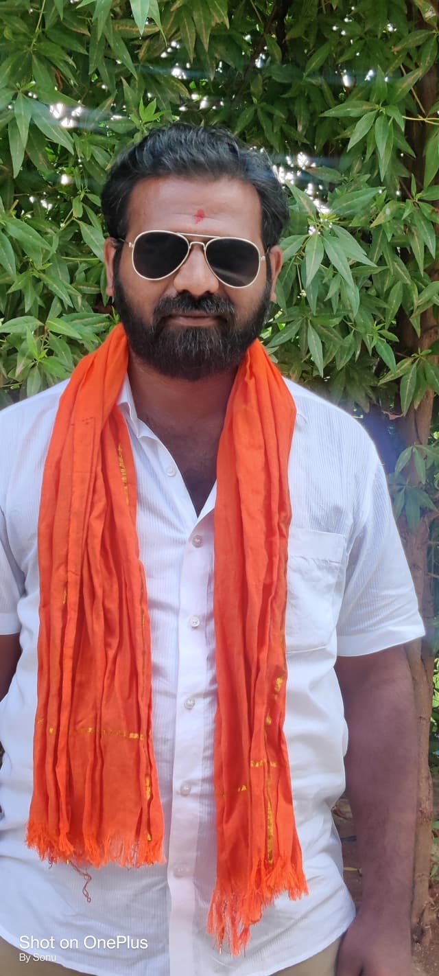 ಗಂಗಾವತಿಯಲ್ಲಿ ಯುವಕನ ಭೀಕರ ಕೊಲೆ- ಬಿಜೆಪಿ ಯುವ ಮೋರ್ಚಾ ನಗರ ಅಧ್ಯಕ್ಷ ಕೆ.ವೆಂಕಟೇಶನನ್ನು ಕೊಚ್ಚಿ ಕೊಲೆ ಮಾಡಿದ ದುಷ್ಜರ್ಮಿಗಳು