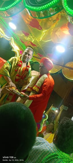 ಯಬುರ್ಗಾಕ್ಕೆ ಮಂತ್ರಾಲಯ ಶ್ರಿಗಳು- ಮುರಡಿ ಶ್ರೀಧರ ಹಿರೇಮಠ ಸ್ವಾಮಿಗಳು ಸ್ವಾಗತ